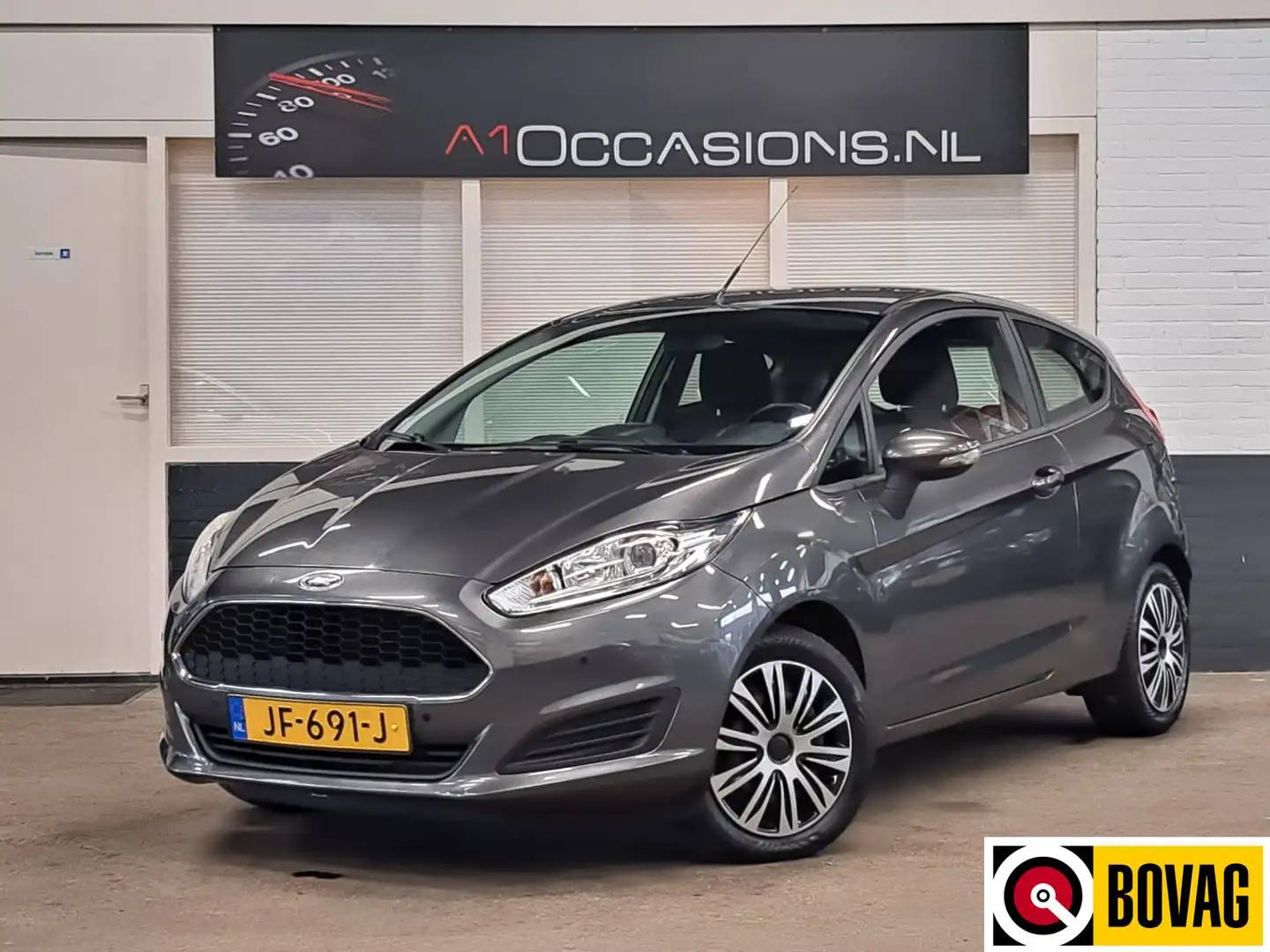 Ford Fiesta 1.0 Style + NAVI Grijs - 1
