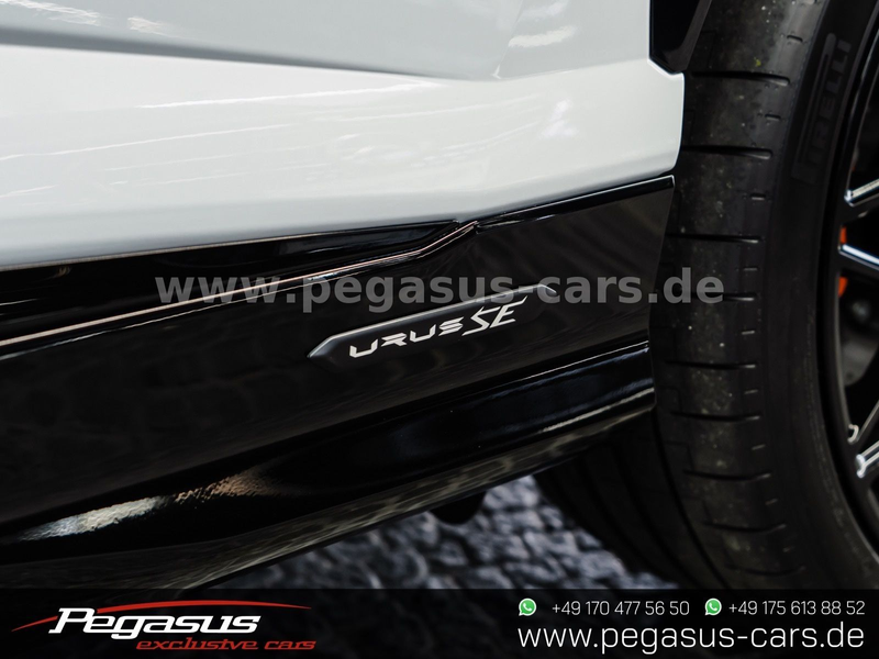 Lamborghini Urus SE 4.0 V8 *GRIGIO*PANORAMA*2xTV Fond*23 — photo 12