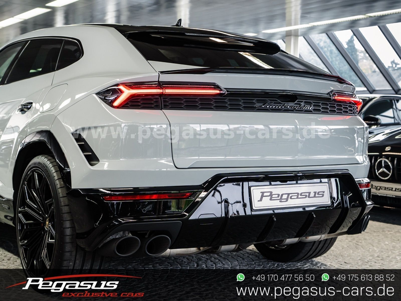 Lamborghini Urus SE 4.0 V8 *GRIGIO*PANORAMA*2xTV Fond*23 — photo 9