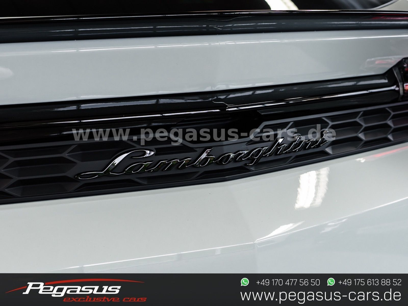 Lamborghini Urus SE 4.0 V8 *GRIGIO*PANORAMA*2xTV Fond*23 — photo 10