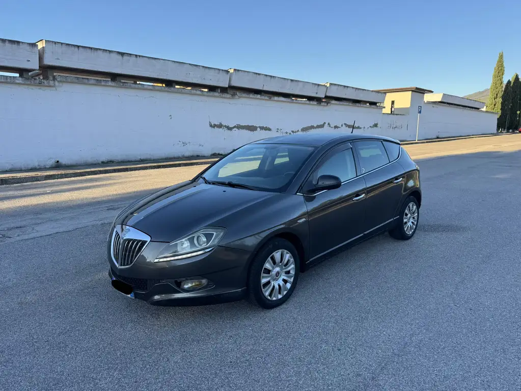 Lancia Delta 2010 из Европы — купить под ключ