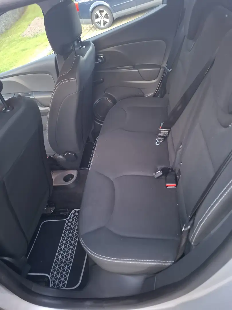 Renault Clio 1.2i Collection - 2