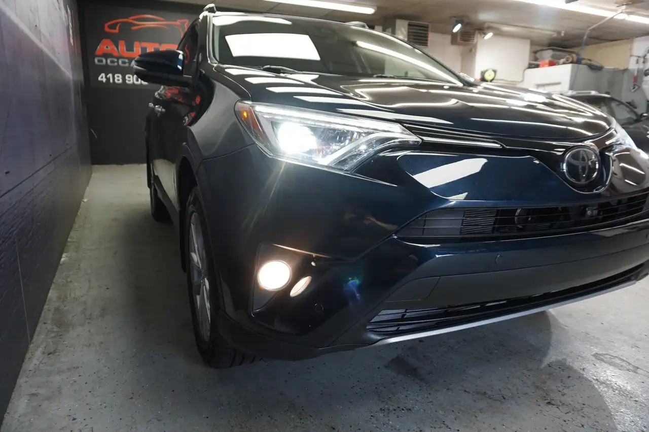 Toyota RAV 4 снимка Toyota RAV 4