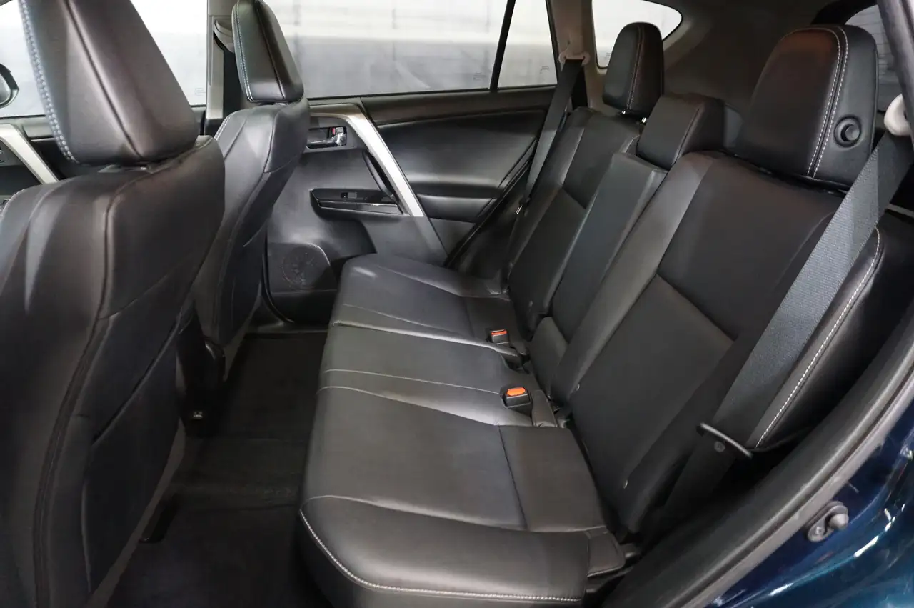 Toyota RAV 4 снимка Toyota RAV 4