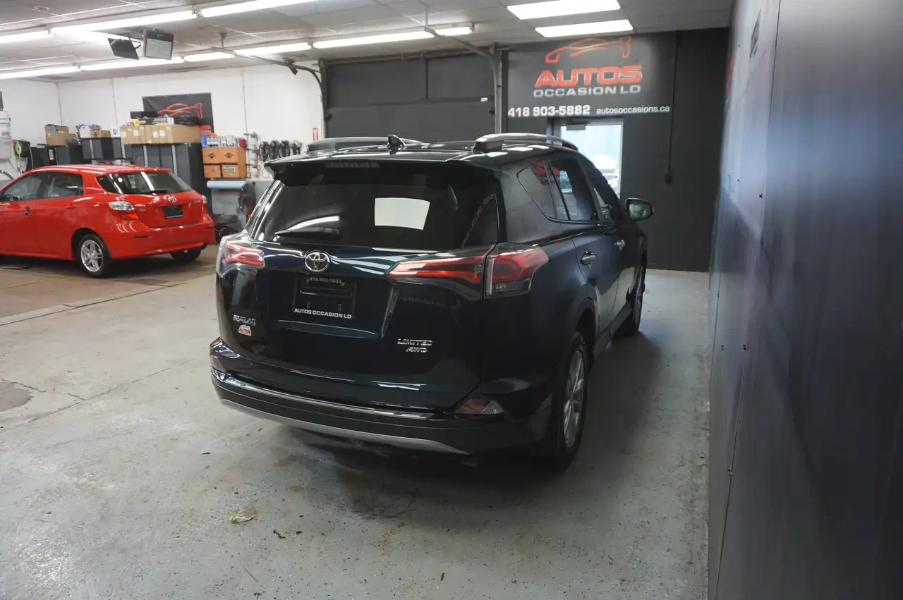 Toyota RAV 4 снимка Toyota RAV 4