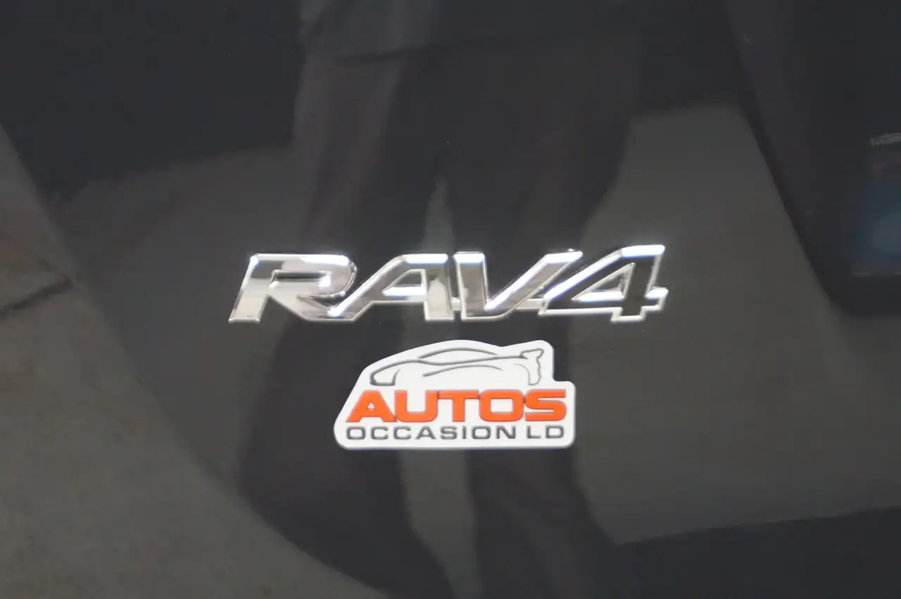 Toyota RAV 4 снимка Toyota RAV 4