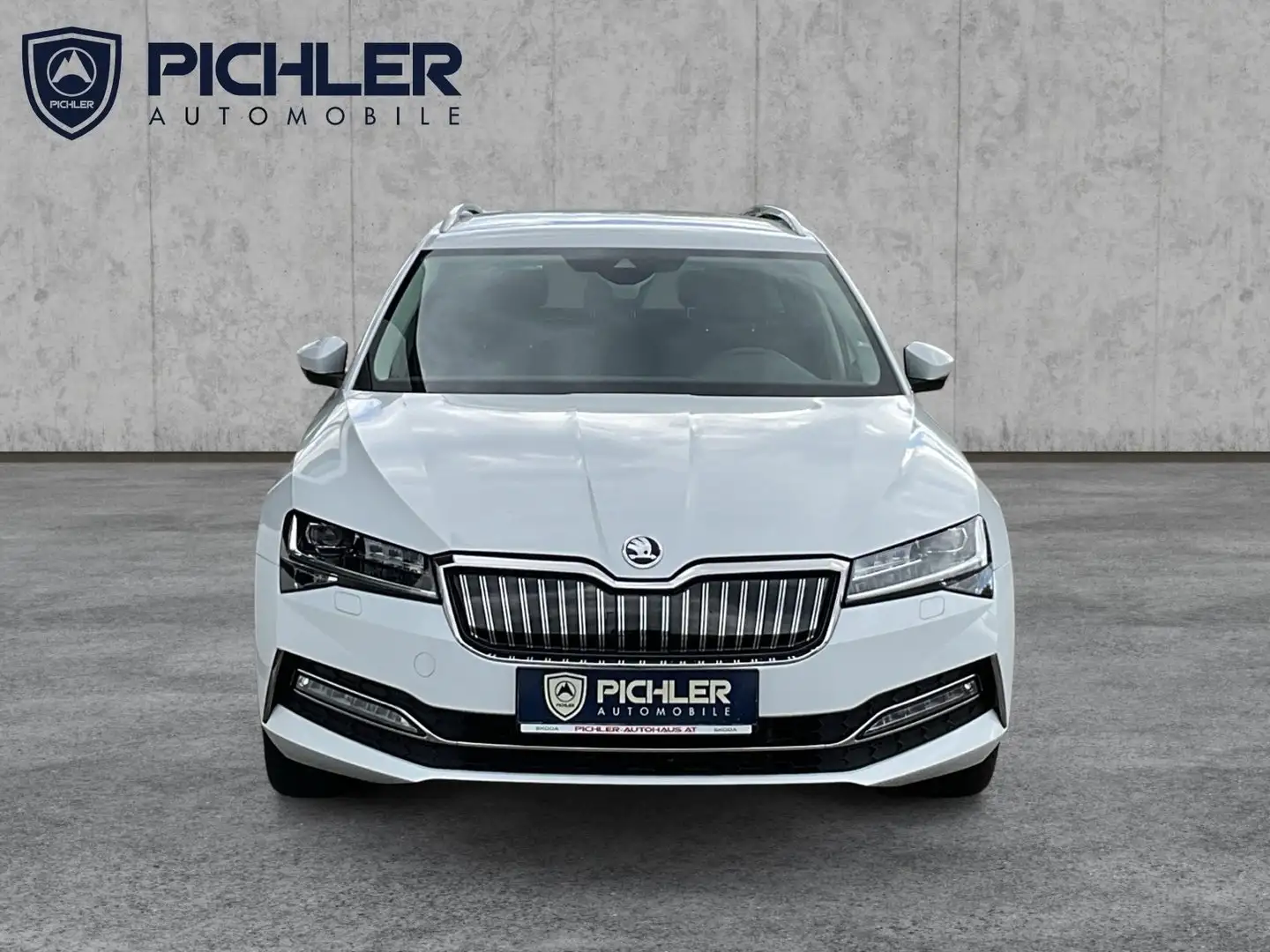 Skoda Superb iV Style DSG Weiß - 2