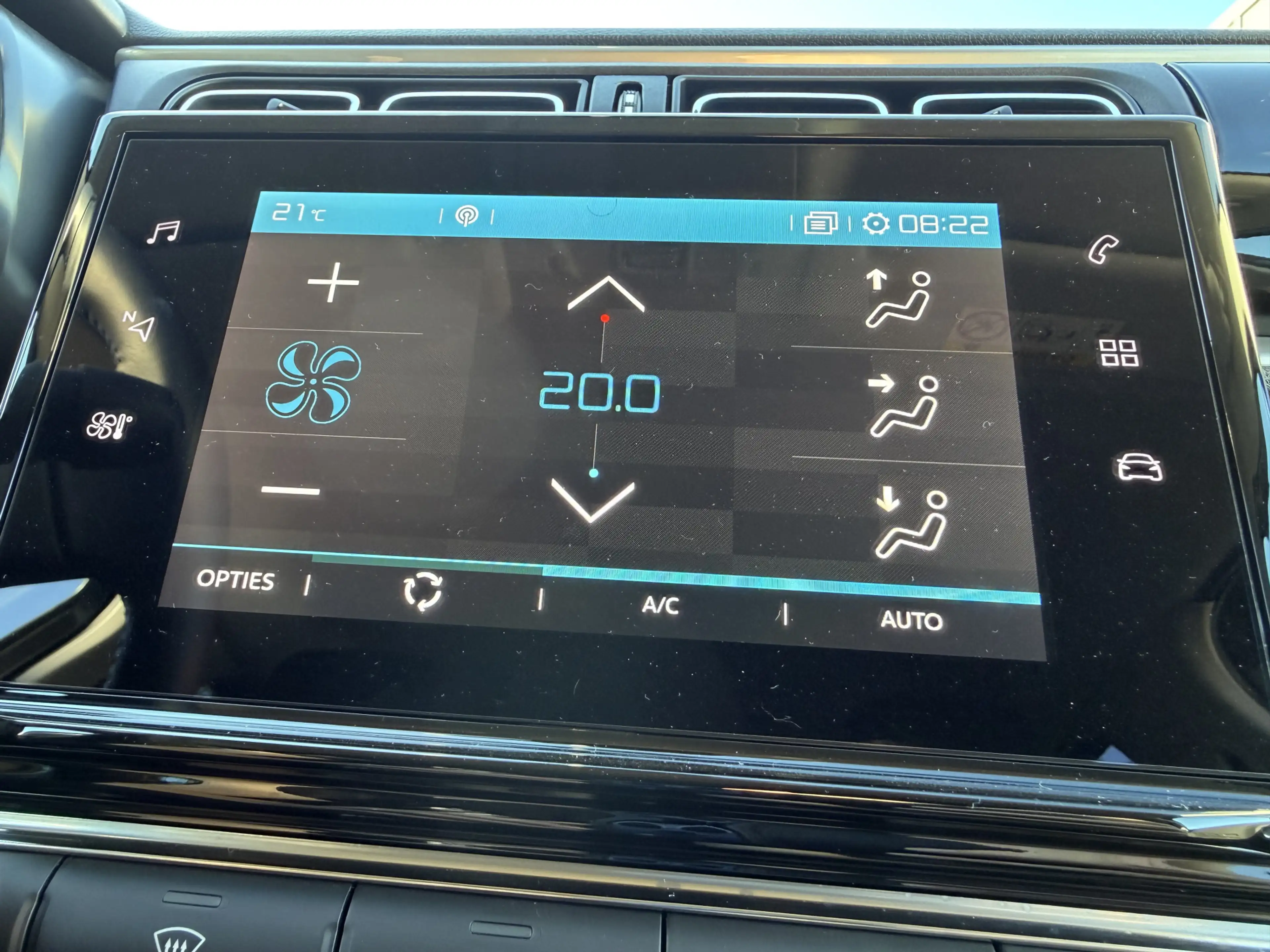 Citroen C3 110pk Shine (Camera - Keyless Entry - LED - Automa — photo 21
