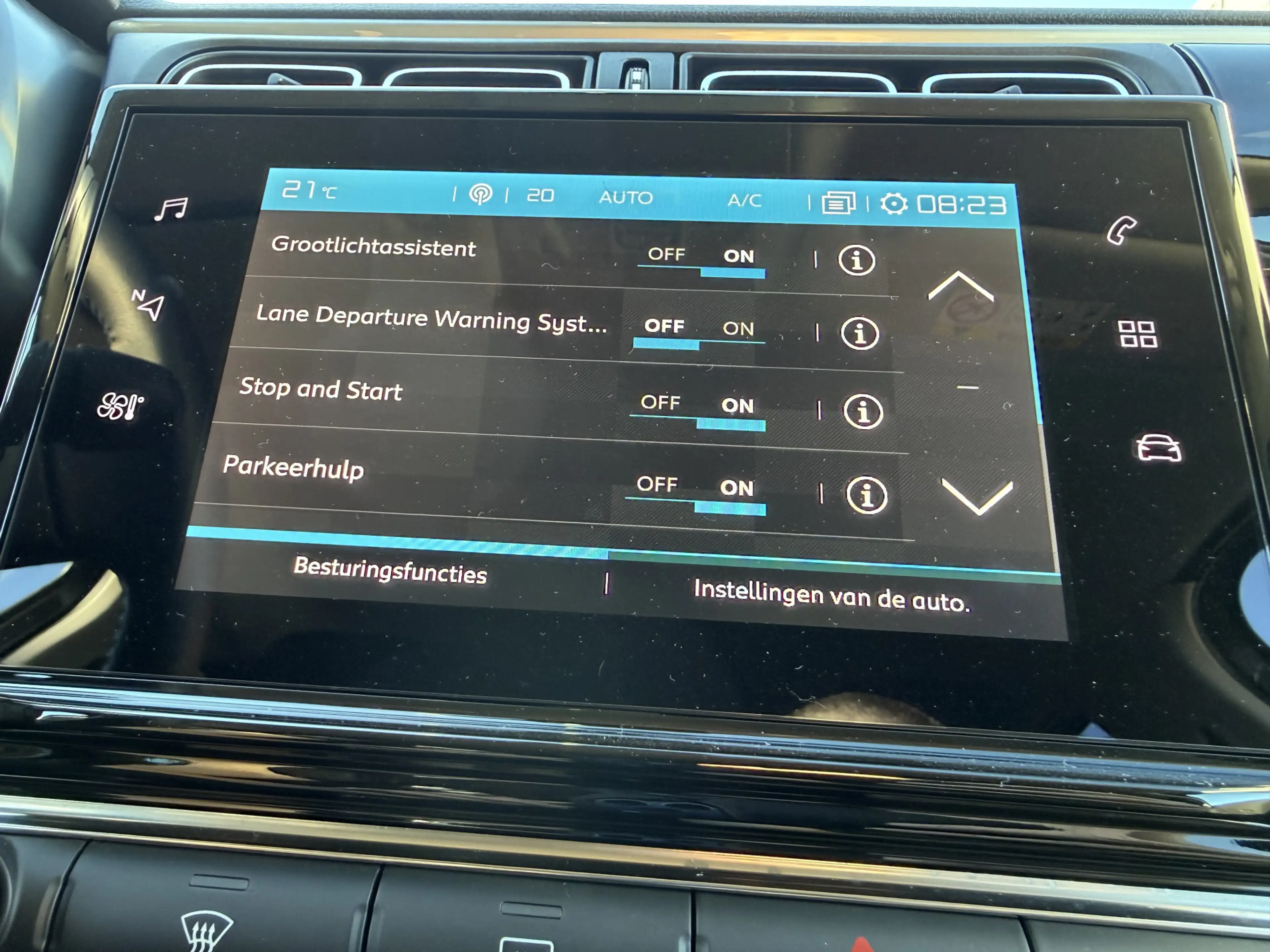 Citroen C3 110pk Shine (Camera - Keyless Entry - LED - Automa — photo 23