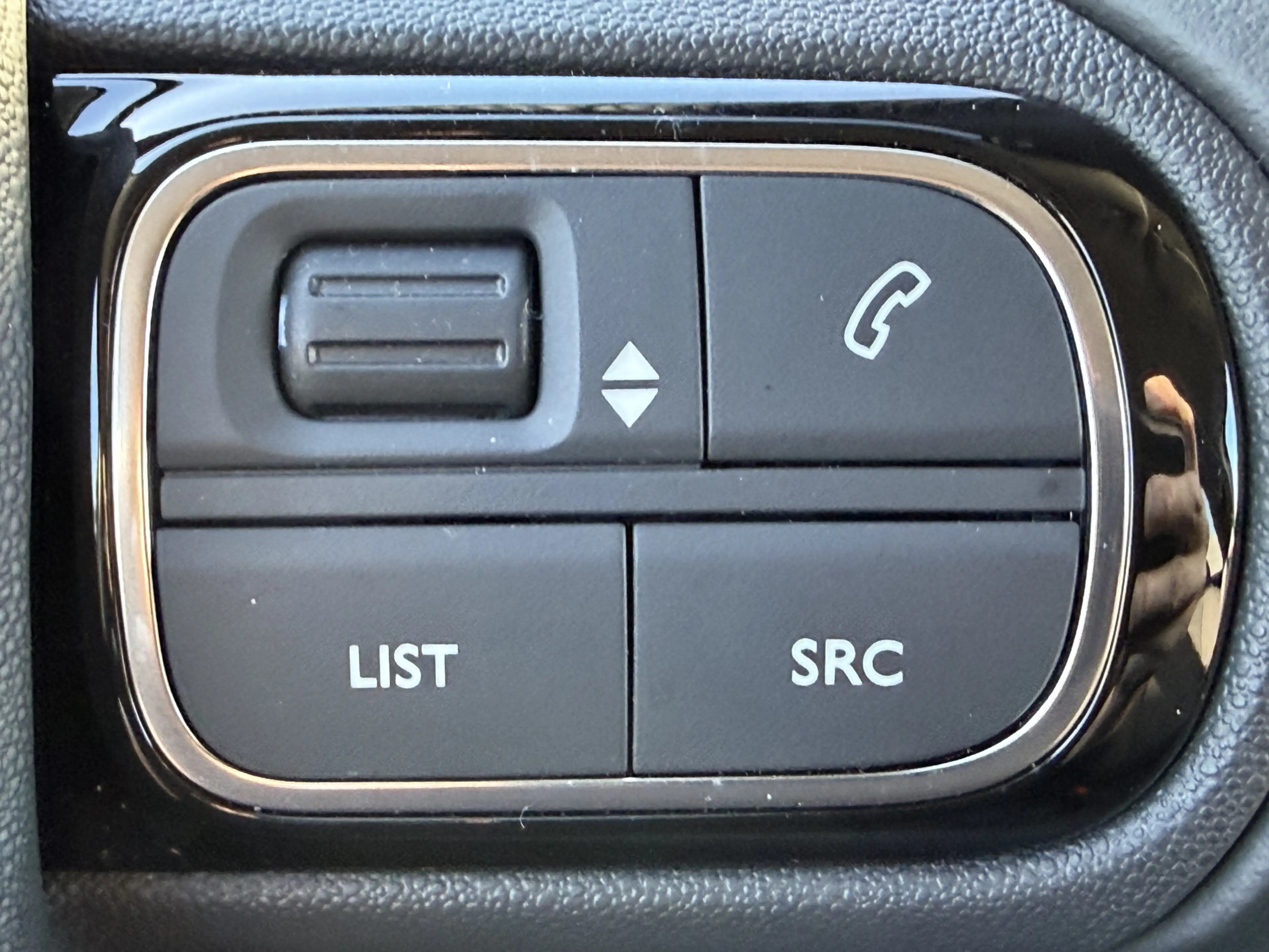 Citroen C3 110pk Shine (Camera - Keyless Entry - LED - Automa — photo 17