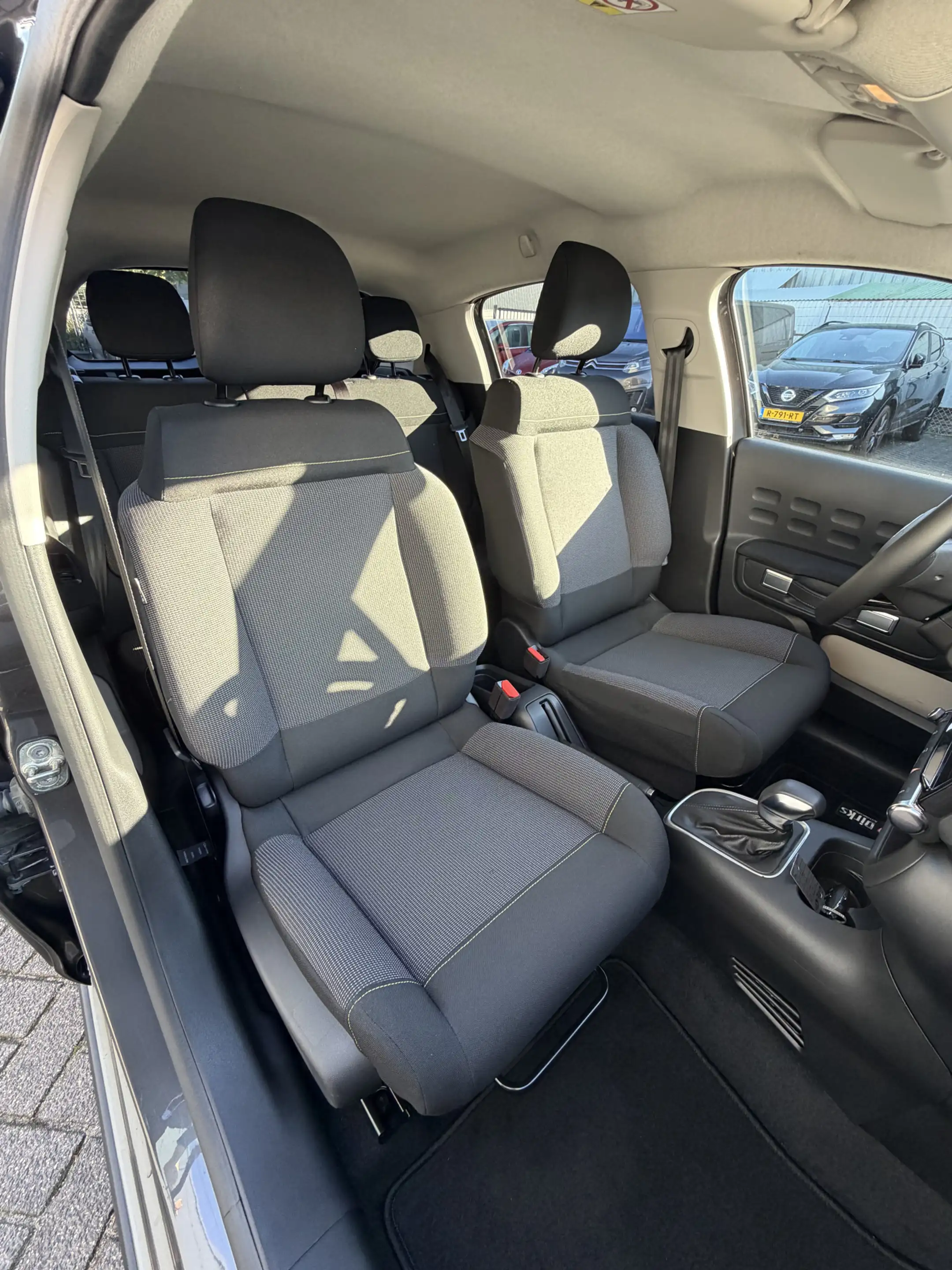 Citroen C3 110pk Shine (Camera - Keyless Entry - LED - Automa — photo 11