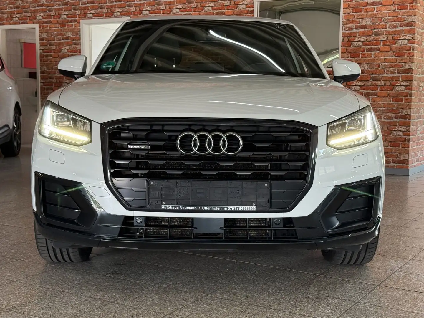 Audi Q2 quattro sport-2.0TFSI-S Line-Leder-LED-AHK Wit - 2