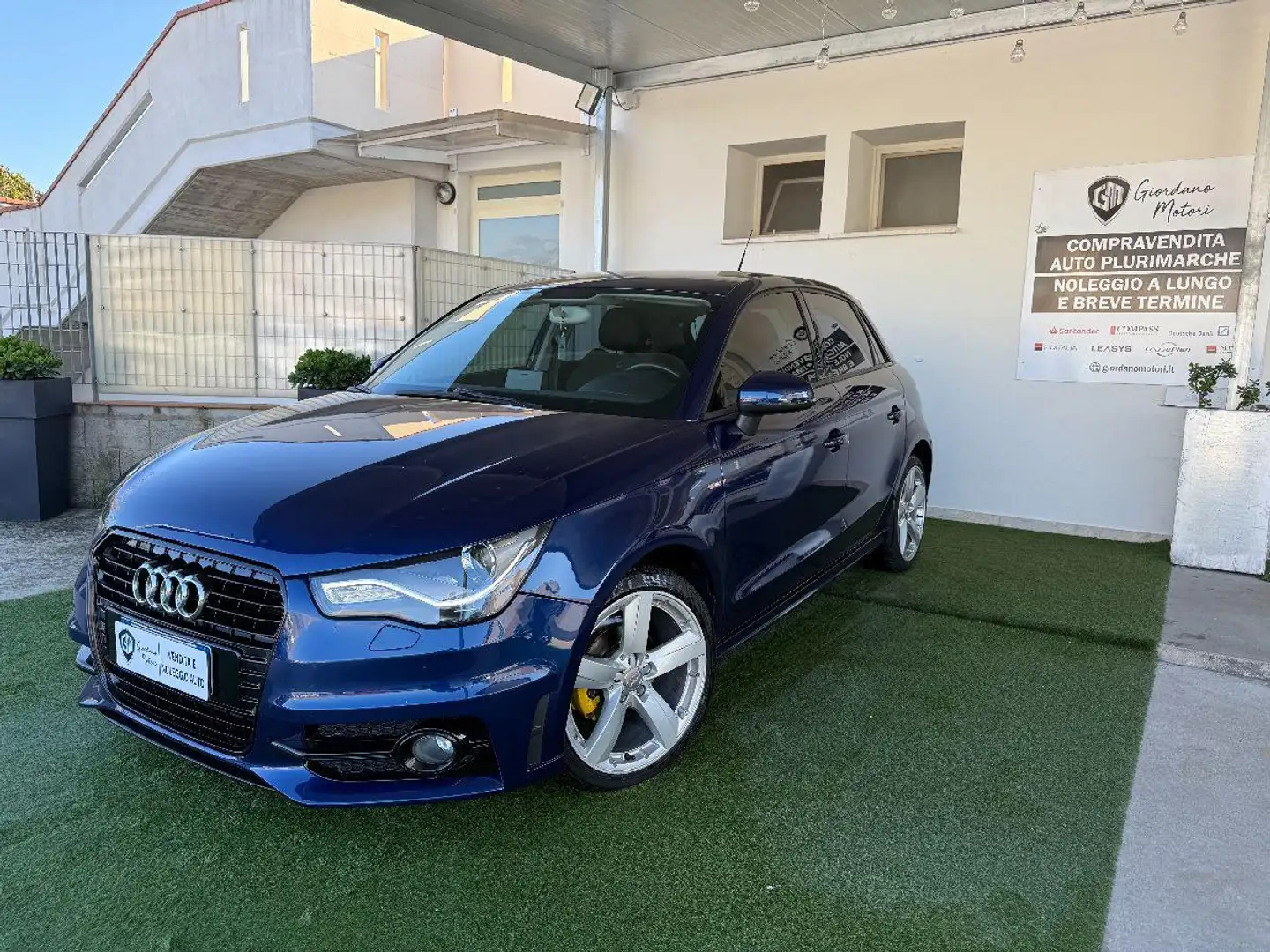 Audi A1 Sportback 1.6 tdi Attraction 90cv Blu/Azzurro - 1