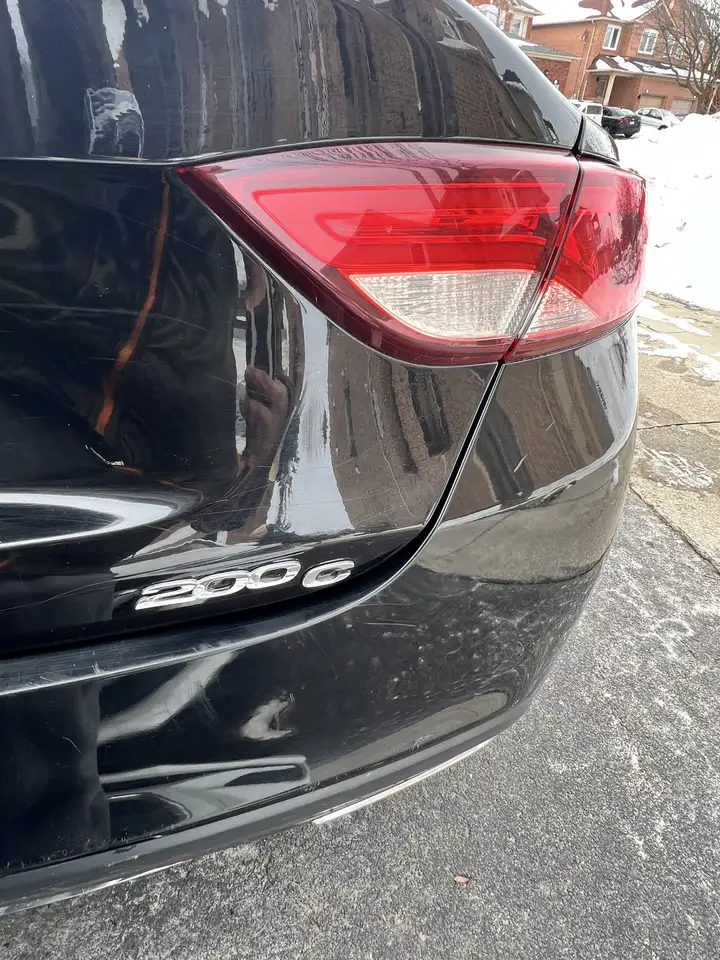 Chrysler 200 снимка Chrysler 200