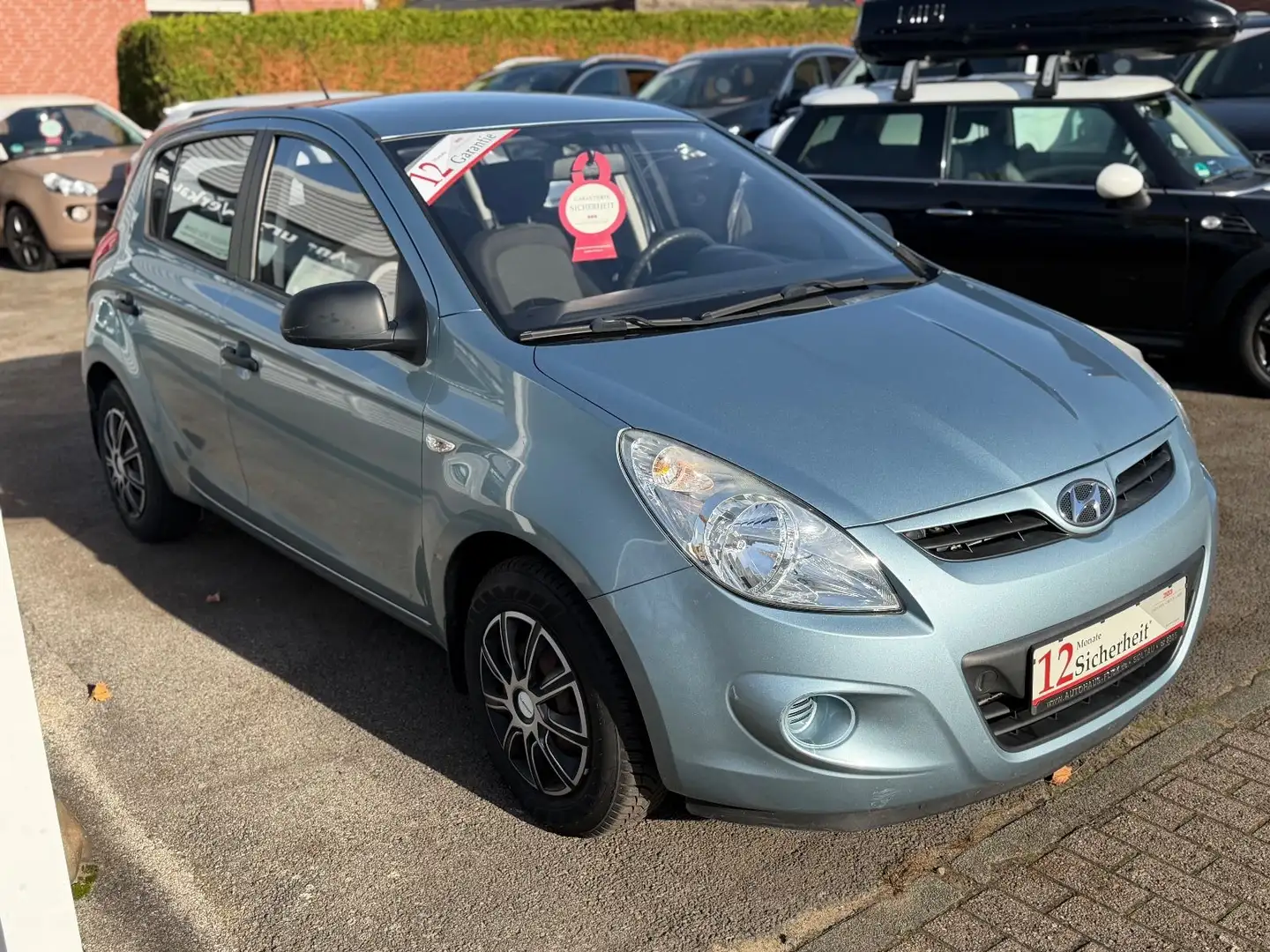 Hyundai i20 Classic mit Klimaanlage & Allwetterreifen Bleu - 2