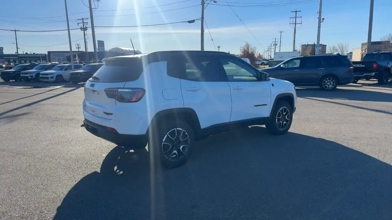 Jeep Compass снимка Jeep Compass