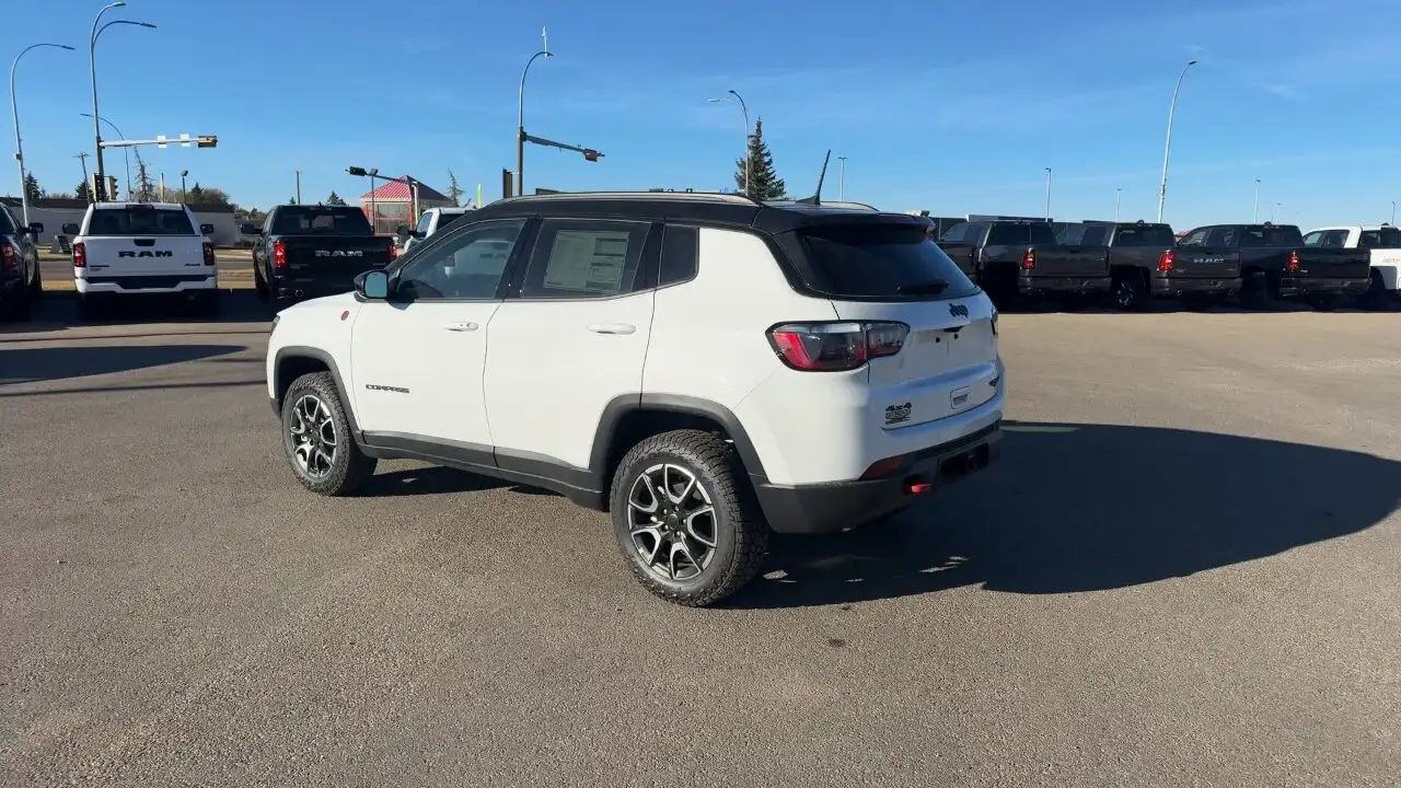 Jeep Compass снимка Jeep Compass