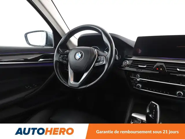 BMW 5 Series view 13
