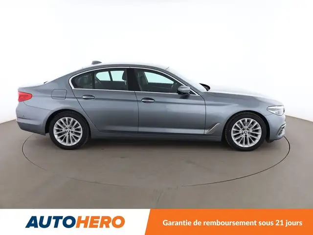 BMW 5 Series view 7