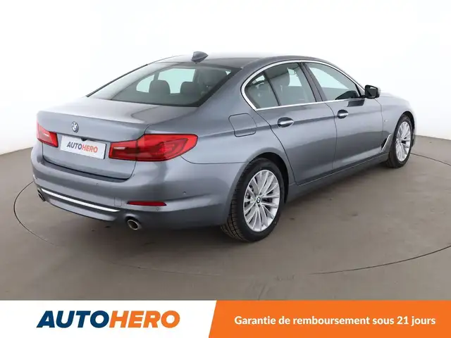 BMW 5 Series view 6