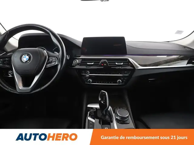 BMW 5 Series view 12