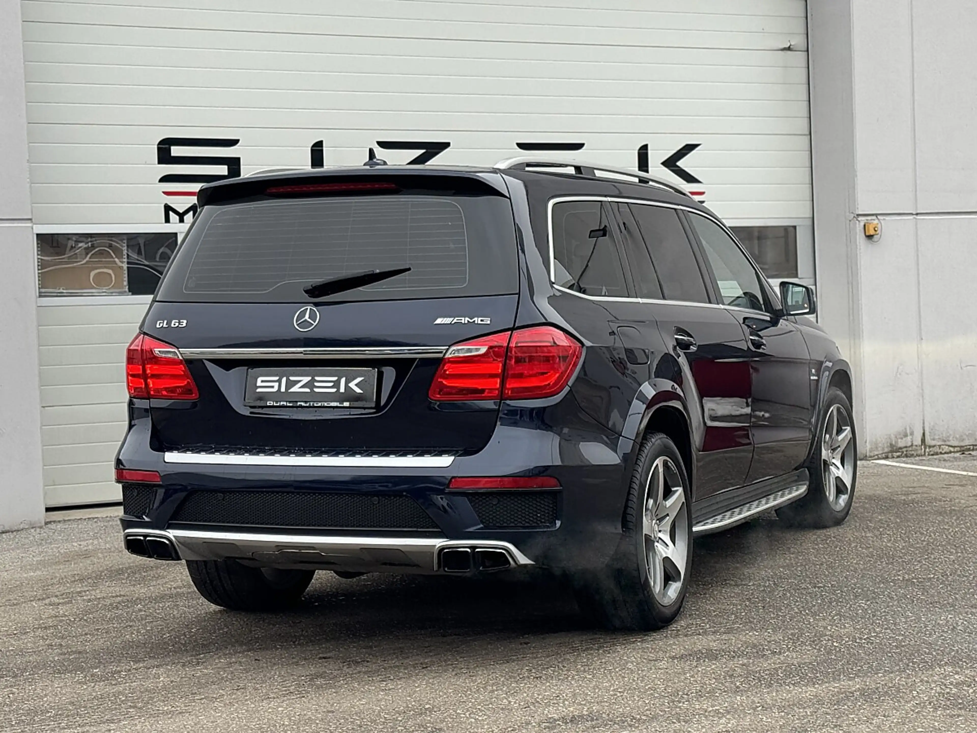 Mercedes-Benz GL 63 AMG 4MATIC Aut.|7SITZER|PANO|STNDHZG|NIGHT-VISION — photo 4