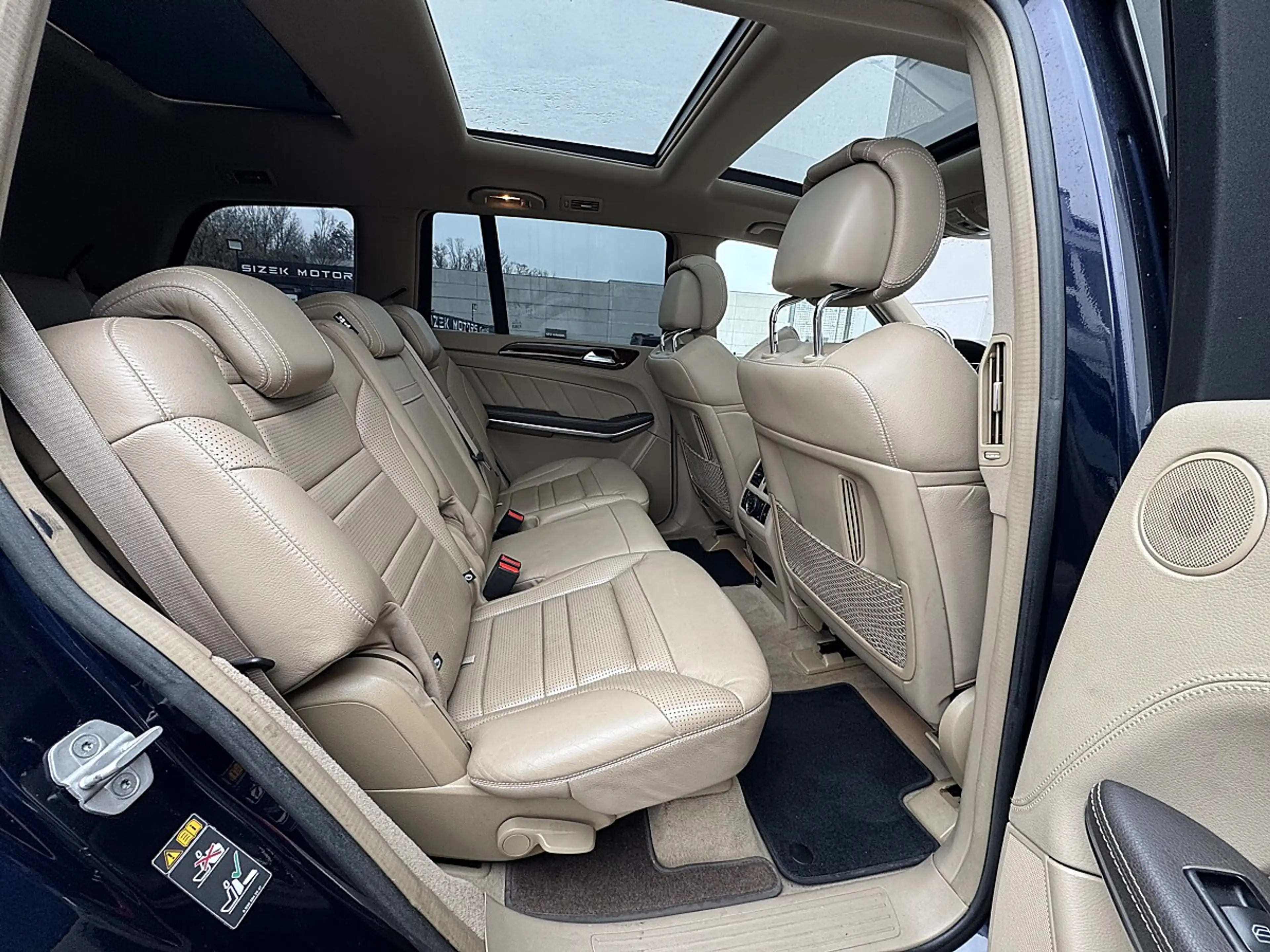 Mercedes-Benz GL 63 AMG 4MATIC Aut.|7SITZER|PANO|STNDHZG|NIGHT-VISION — photo 13