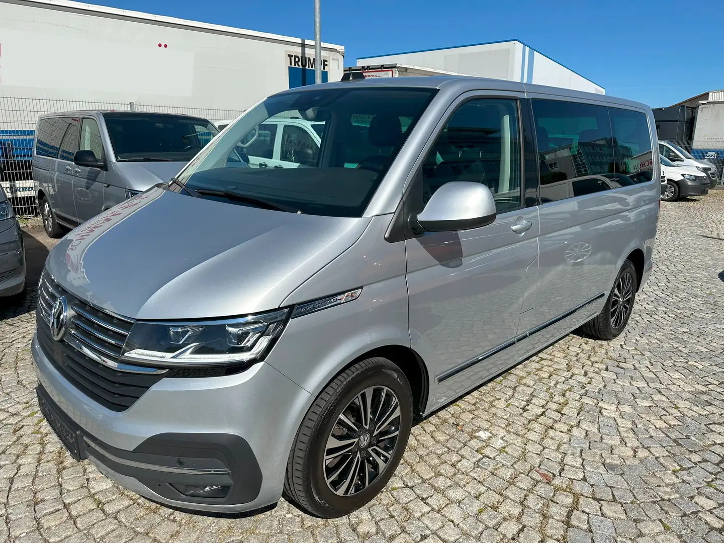 Volkswagen T6.1 Multivan Multivan T6.1 DSG Gen.SIX  LED ACC Navi Matrix Silber - 1