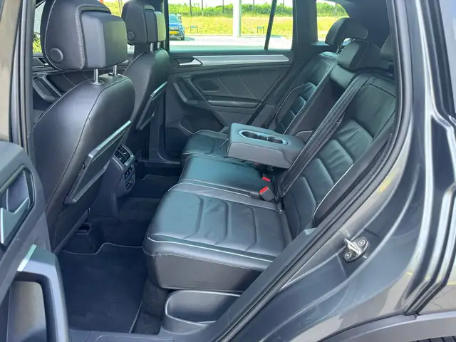 Volkswagen Tiguan view 12