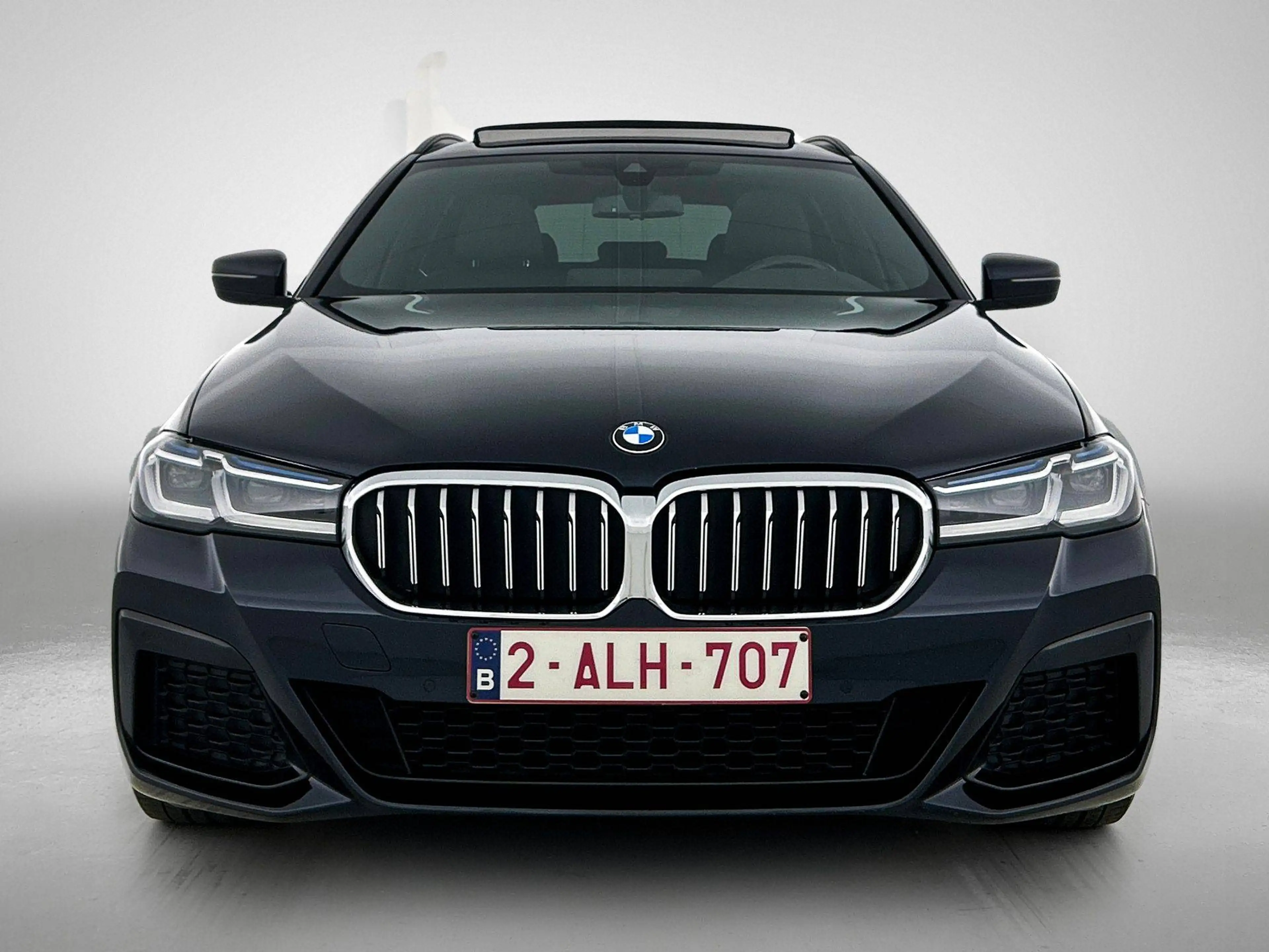 BMW 530 Touring 530eA PHEV — photo 5