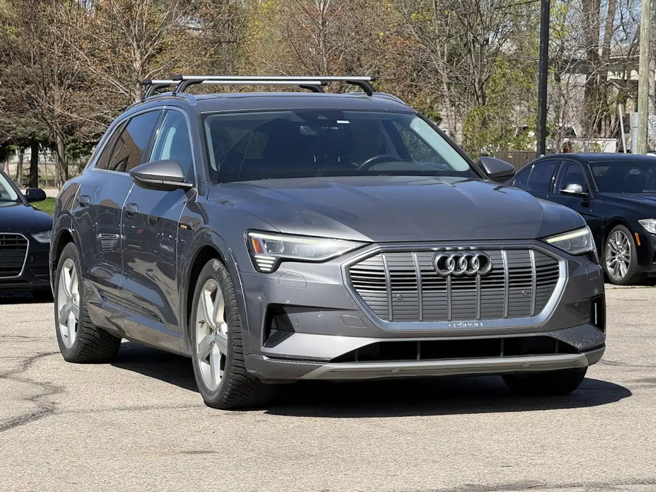 Audi e-tron photo Audi e-tron