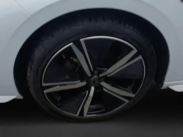 Peugeot 308 view 9