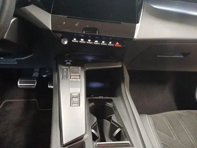 Peugeot 308 view 13
