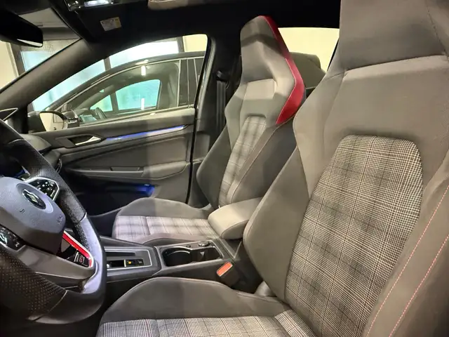 Volkswagen Golf view 24