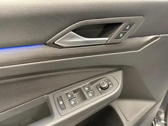 Volkswagen Golf view 14