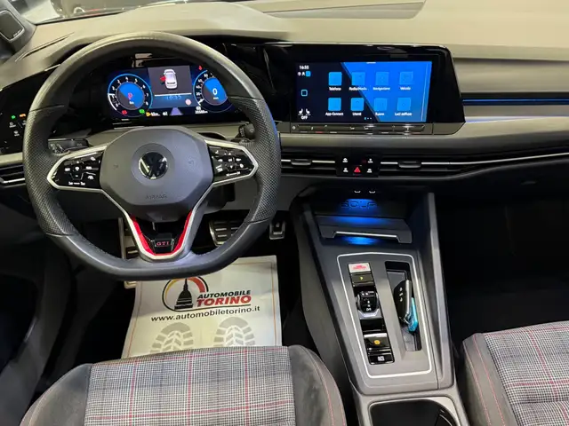 Volkswagen Golf view 11
