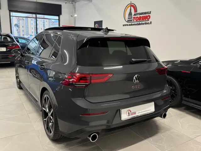 Volkswagen Golf view 6