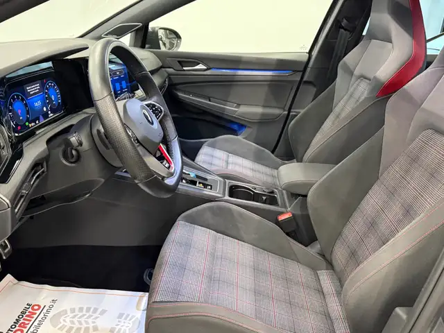 Volkswagen Golf view 13