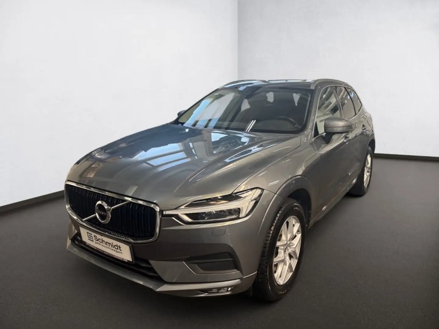 Volvo XC60 D4 AWD Aut. Momentum Grau - 1