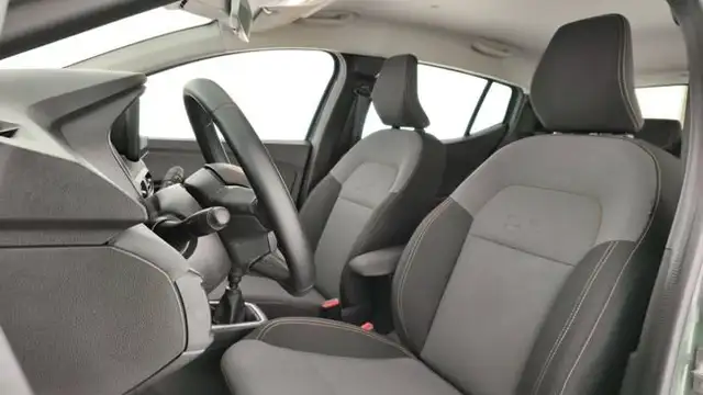 Dacia Sandero view 13