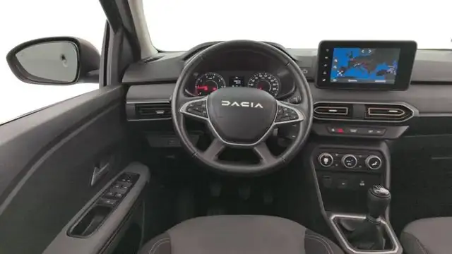 Dacia Sandero view 5