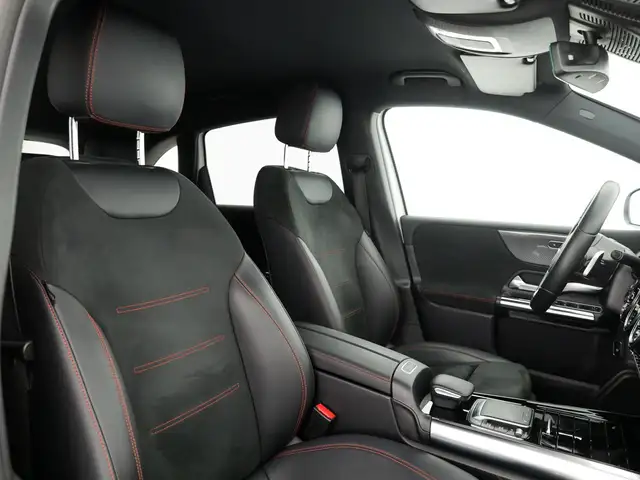Mercedes-Benz B-Class view 10