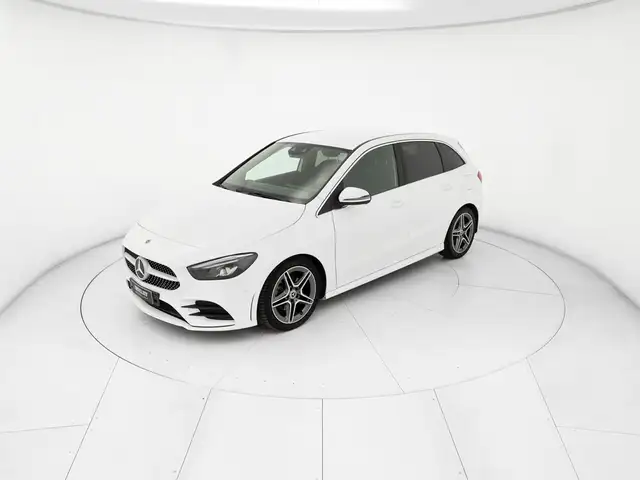 Mercedes-Benz B-Class view 2