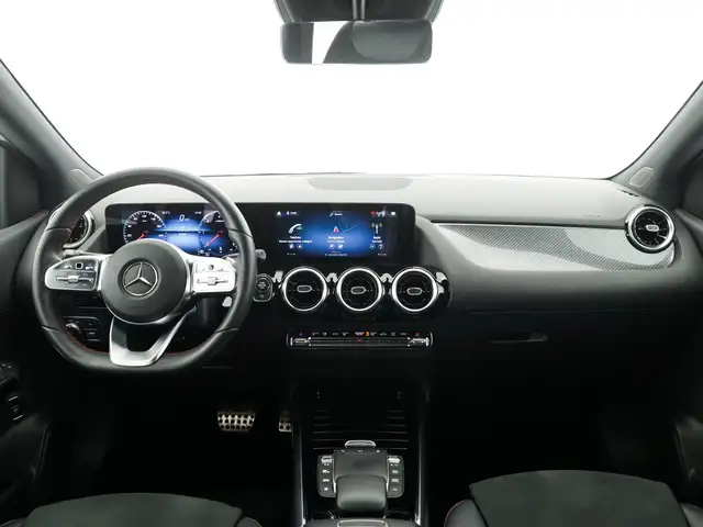 Mercedes-Benz B-Class view 9