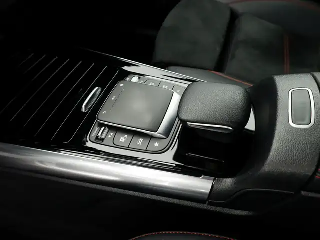 Mercedes-Benz B-Class view 15