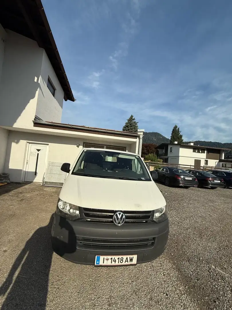 Volkswagen Transporter - 2