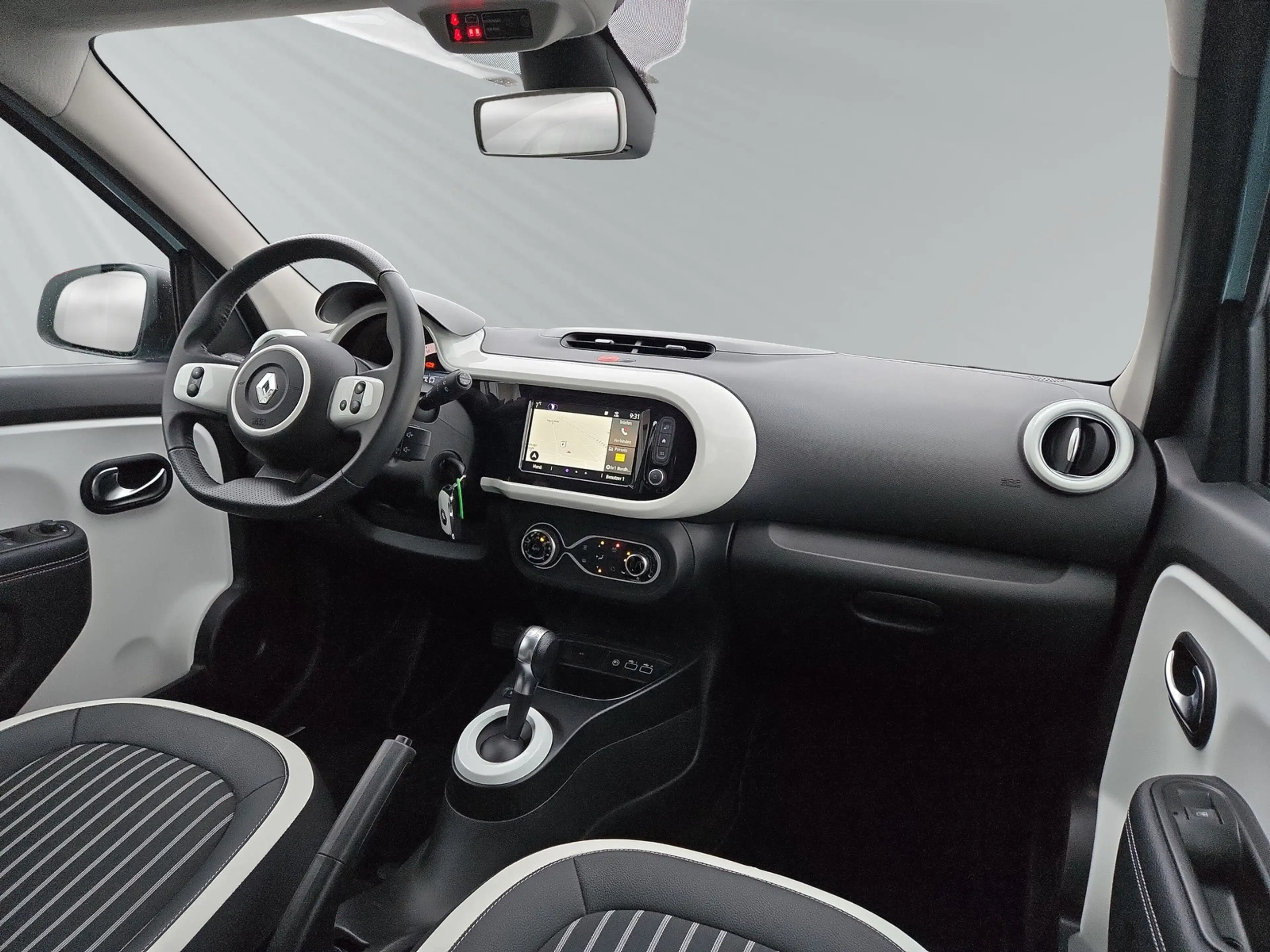 Renault Twingo Techno Electric — photo 11