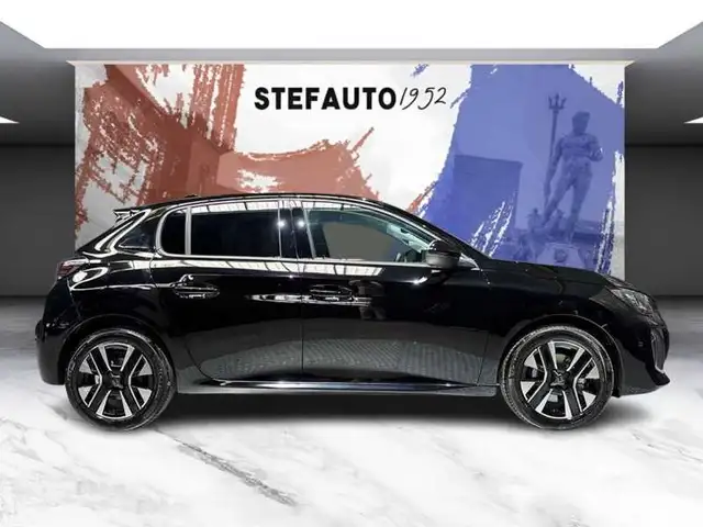 Peugeot 208 view 2