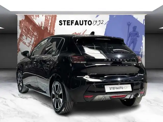 Peugeot 208 view 5