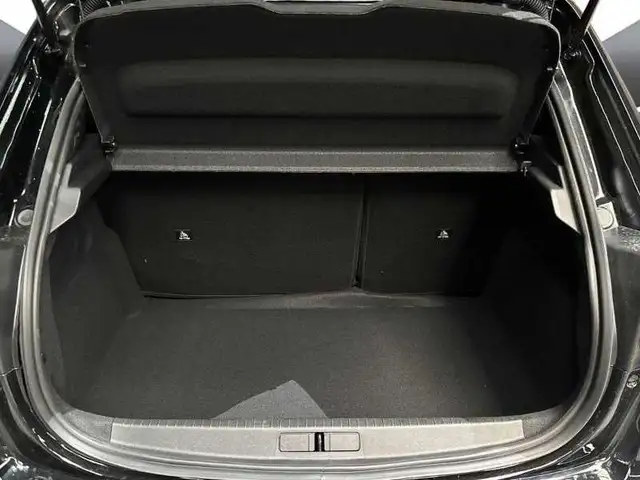 Peugeot 208 view 7